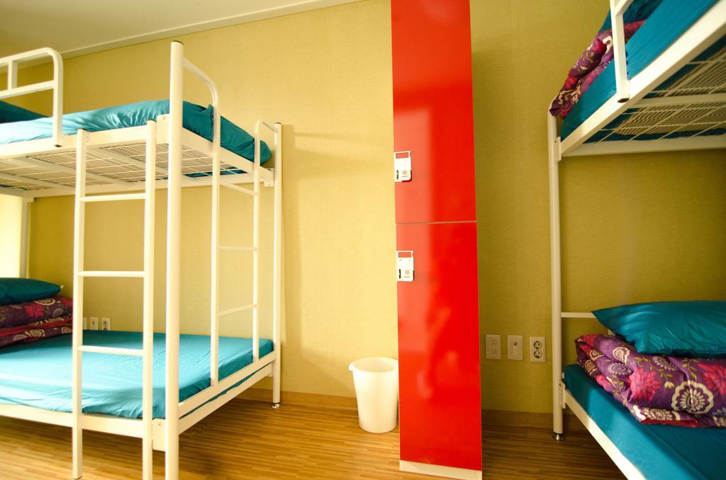 Kimchee Sinchon Guesthouse Seoul Bilik gambar